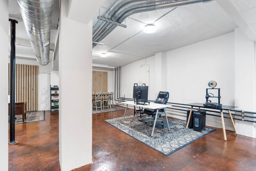 More Photos Of 324 Park Central W, Springfield Office For Lease