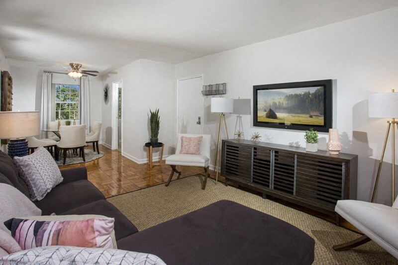More Photos Of 3301 Chillum Rd, Mount Rainier Apartments For Sale