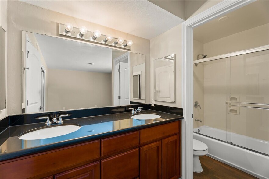 More Photos Of 103 Tennyson Ave, Palo Alto Apartments For Sale