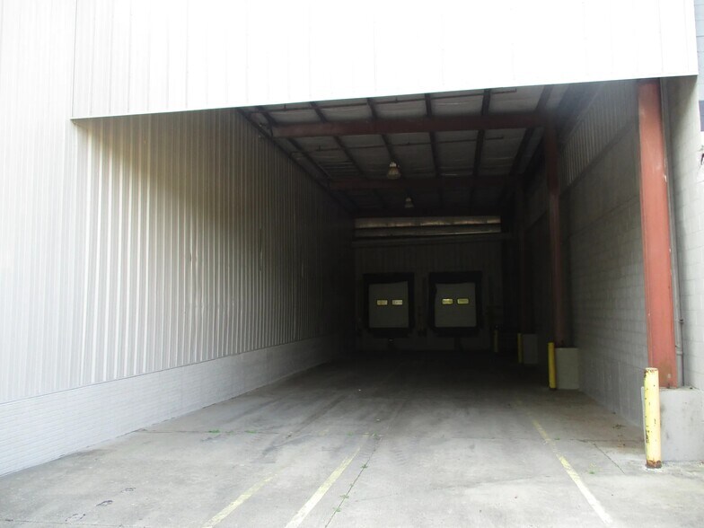 More Photos Of 39 State St, Middleville Manufacturing For Lease