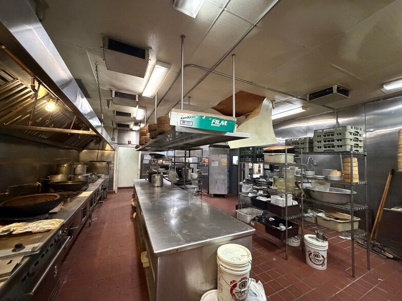 More Photos Of 2523 Broadway, Sacramento Restaurant For Sale