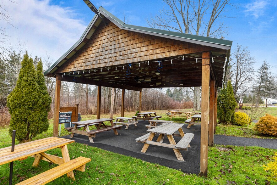 More Photos Of 6659 Westmoreland Rd, Rome Restaurant For Sale