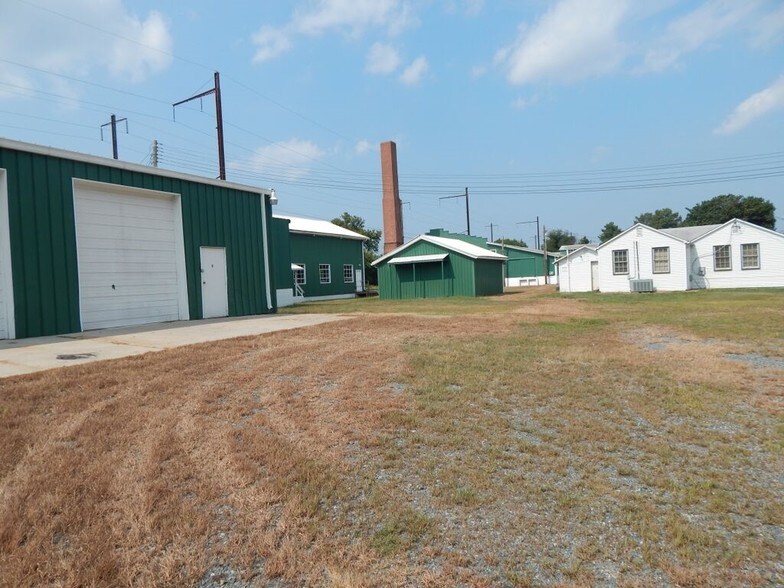 More Photos Of 200 S Post Rd, Aberdeen Warehouse For Lease