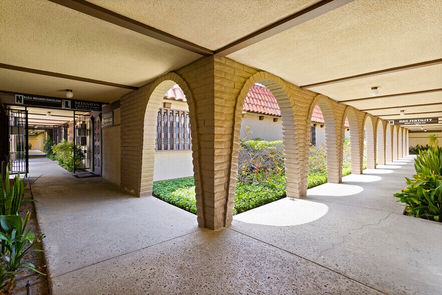 More Photos Of 3231 Waring Ct, Oceanside Medical For Sale