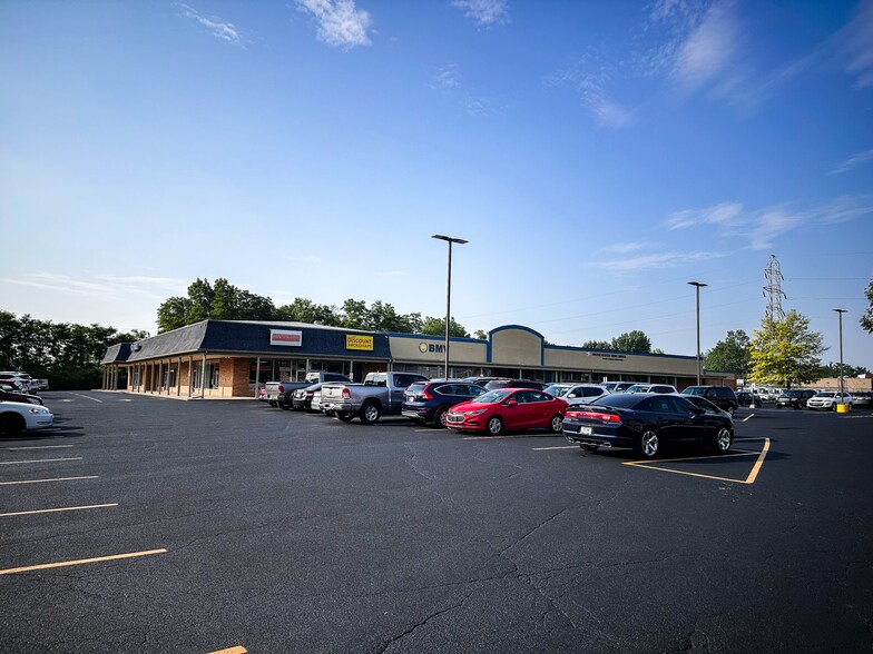 More Photos Of 6001 Bluffton Rd, Fort Wayne Unknown For Lease