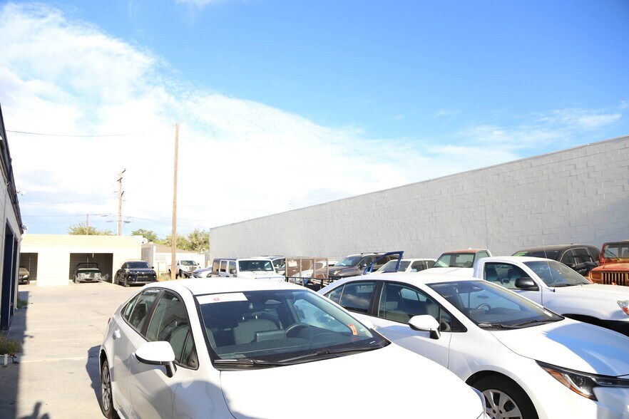 More Photos Of , Lancaster General Retail For Sale