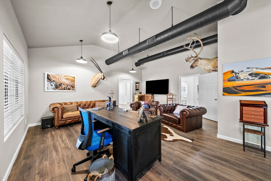 More Photos Of 1392 Tavern Rd, Alpine Freestanding For Sale