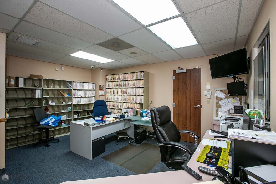 More Photos Of 7421 N University Dr, Tamarac Medical For Sale