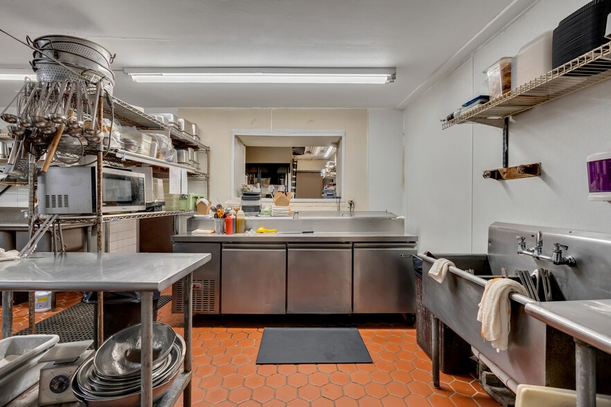 More Photos Of 800-802 Main St, Bradley Beach Restaurant For Sale