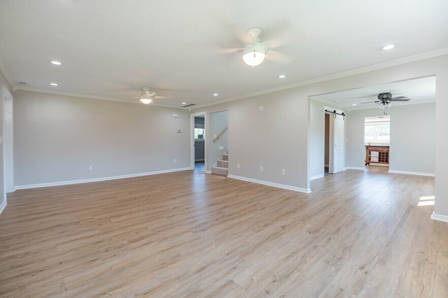 More Photos Of 204 Killen Rd, Memphis Flex For Sale