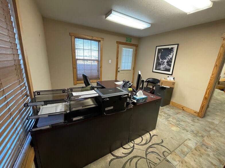 More Photos Of 6420 S US Highway 377, Stephenville Manufacturing For Lease