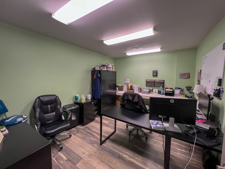 More Photos Of 39509 I-55 Service Rd, Ponchatoula Light Distribution For Sale