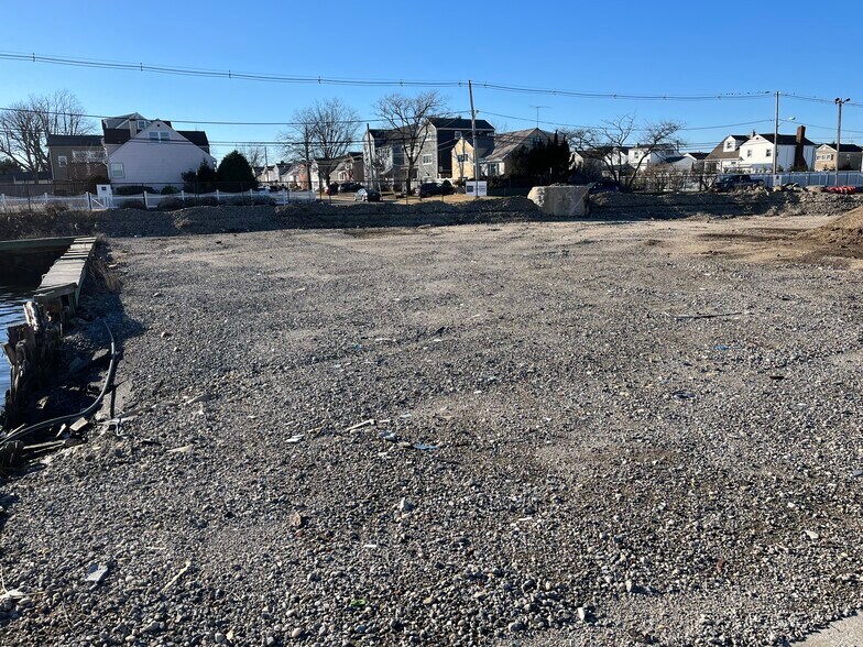 More Photos Of 55 Hudson Ave, Freeport Land For Sale
