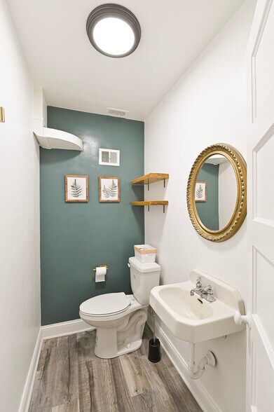 More Photos Of 5519 Northwest Radial Hwy, Omaha Medical For Sale