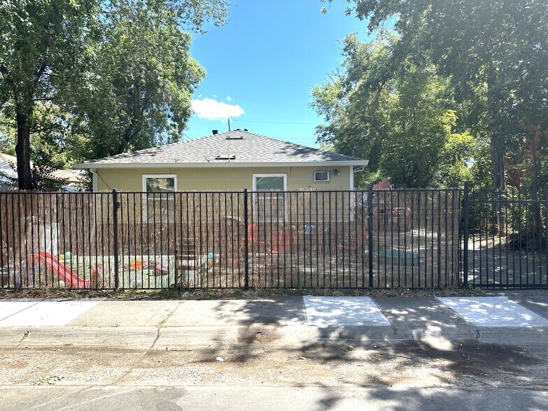 Primary Photo Of 4630 13th Ave, Sacramento Apartments For Sale