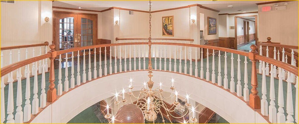 More Photos Of 31700 Telegraph Rd, Bingham Farms Office For Lease