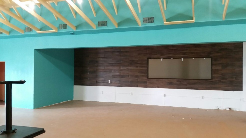 More Photos Of 2625 N Courtenay Pky, Merritt Island Freestanding For Lease