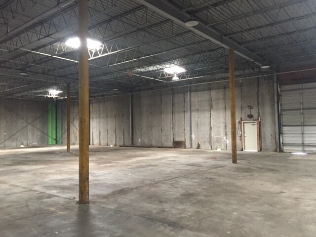 More Photos Of 1102 Smith Ave, Thomasville Flex For Lease