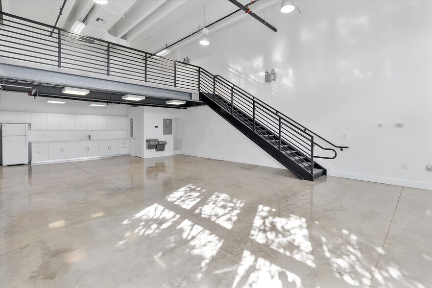 More Photos Of 64 NW 54th St, Miami Loft Creative Space For Sale