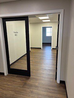 More Photos Of 22311 Shaw Rd, Sterling Flex For Lease