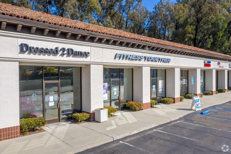 More Photos Of 16363-16495 Bernardo Center Dr, San Diego Unknown For Lease