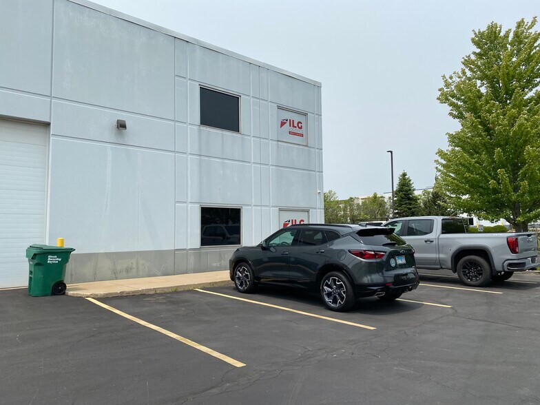 More Photos Of 9200 W 191st St, Mokena Office For Sale
