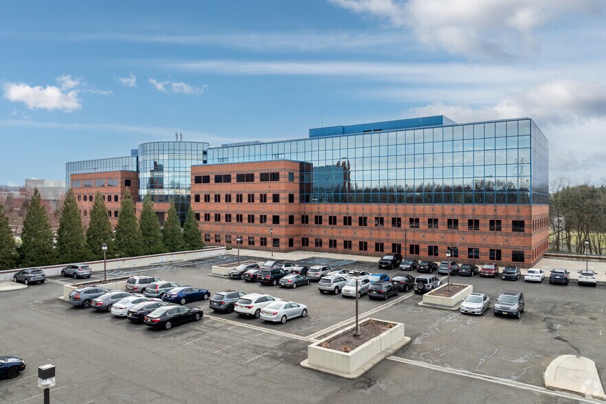 Primary Photo Of 51 John F Kennedy Pky, Short Hills Coworking Space