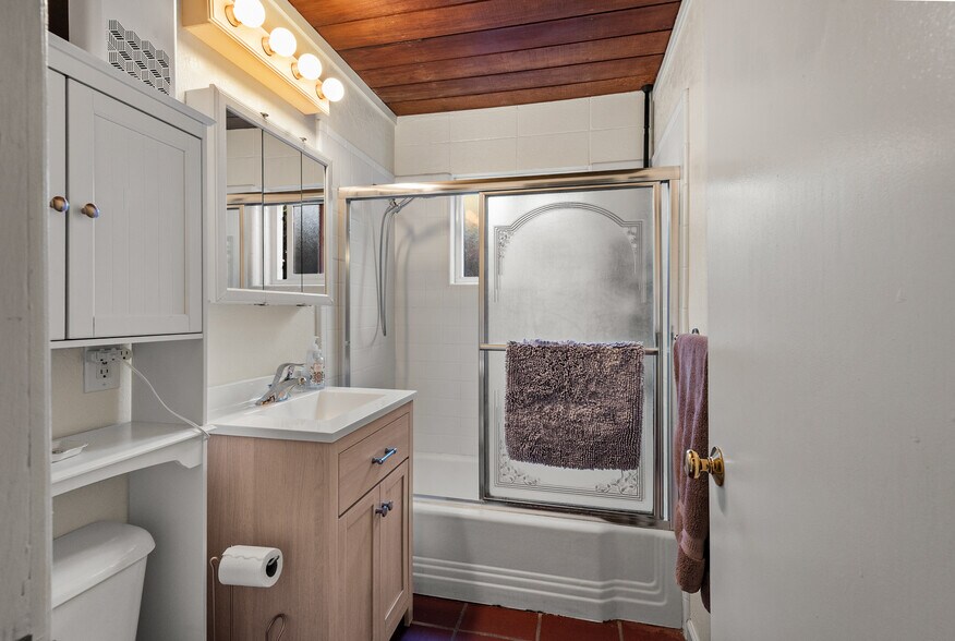 More Photos Of 1041 3rd St, Novato Apartments For Sale