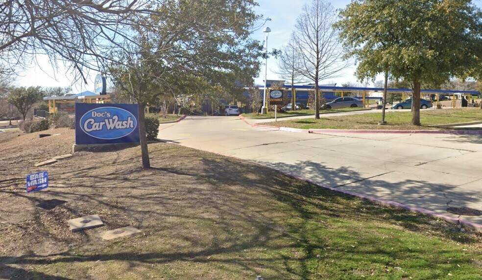 More Photos Of 2561 MacArthur Blvd, Lewisville Specialty For Sale
