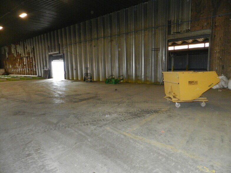 More Photos Of 430 W 8th St, Delta Unknown For Lease