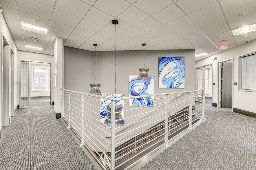 More Photos Of 12770 W New Market St, Carmel Office For Lease