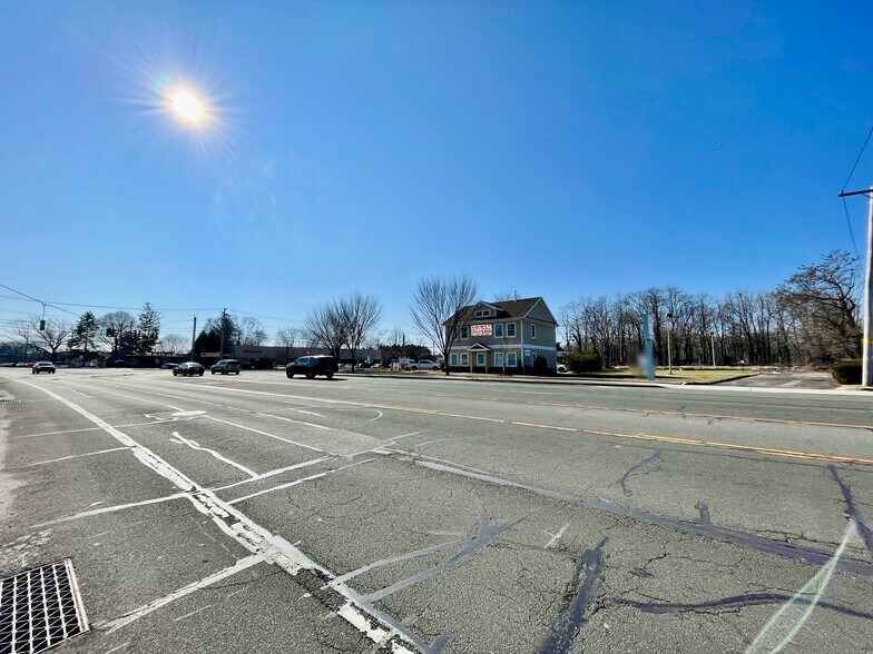 More Photos Of 590 Patchogue Rd, Port Jefferson Station Office For Sale