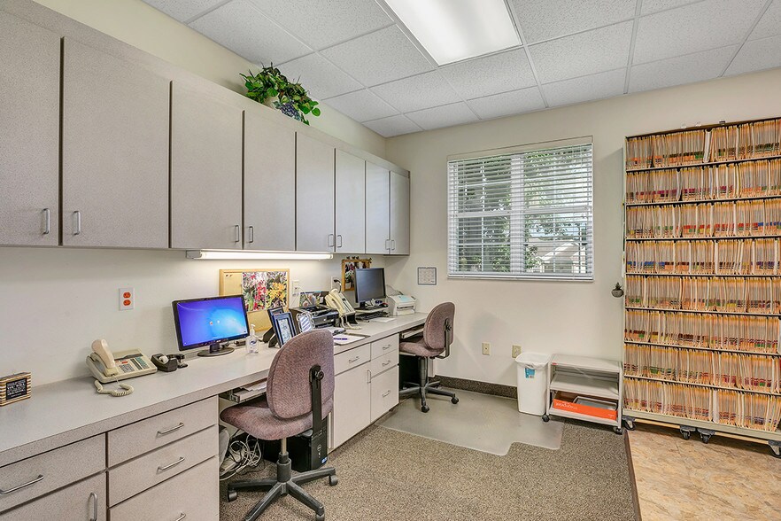 More Photos Of 2300 SE 17th St, Ocala Medical For Lease