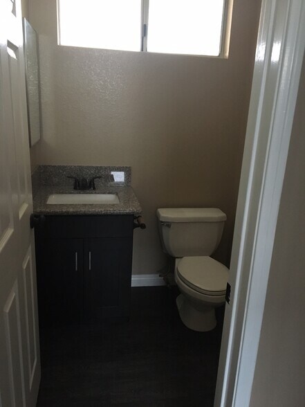 More Photos Of 16015 Halldale Ave, Gardena Multifamily For Sale
