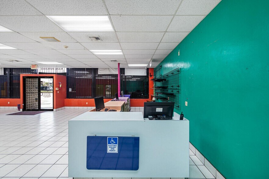 More Photos Of 7201 Bird Rd, Miami Storefront For Sale