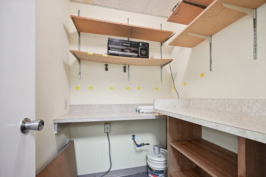 More Photos Of 2117-2123 Klockner Rd, Trenton Medical For Sale