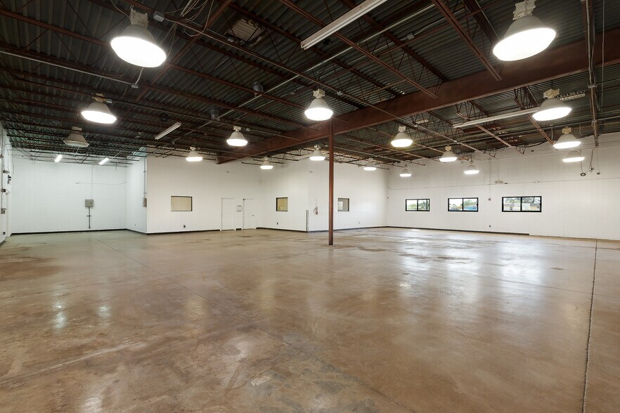 More Photos Of 700 W Sioux Rd, Pharr Warehouse For Sale