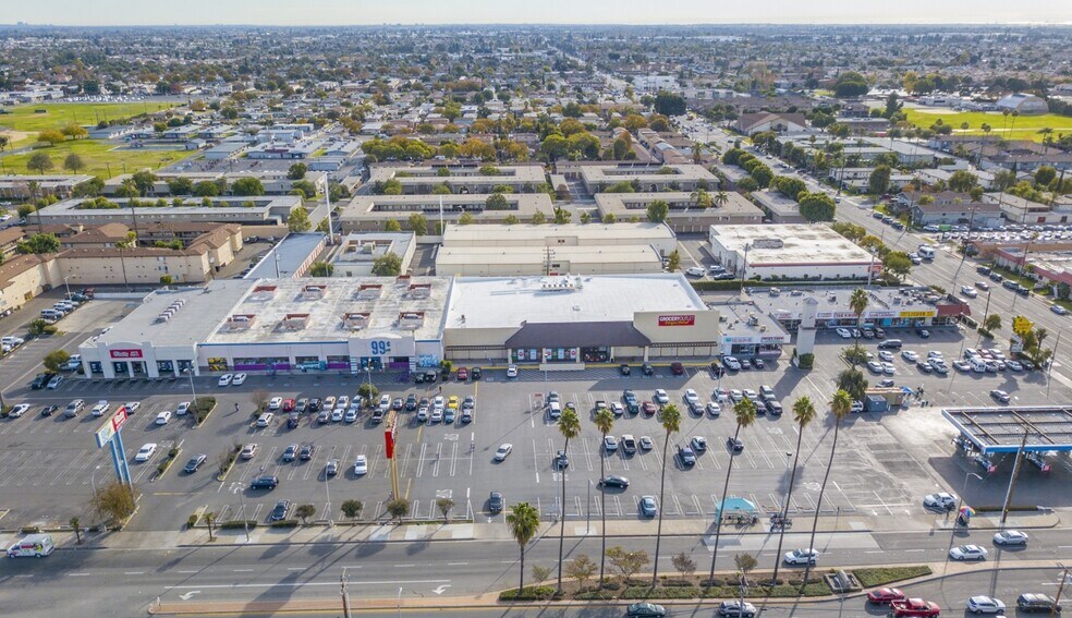 More Photos Of 3420-3456 W Lincoln Ave, Anaheim Unknown For Lease