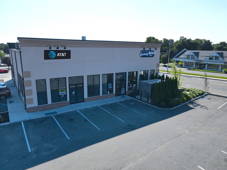 More Photos Of 601 Portion Rd, Ronkonkoma Unknown For Lease