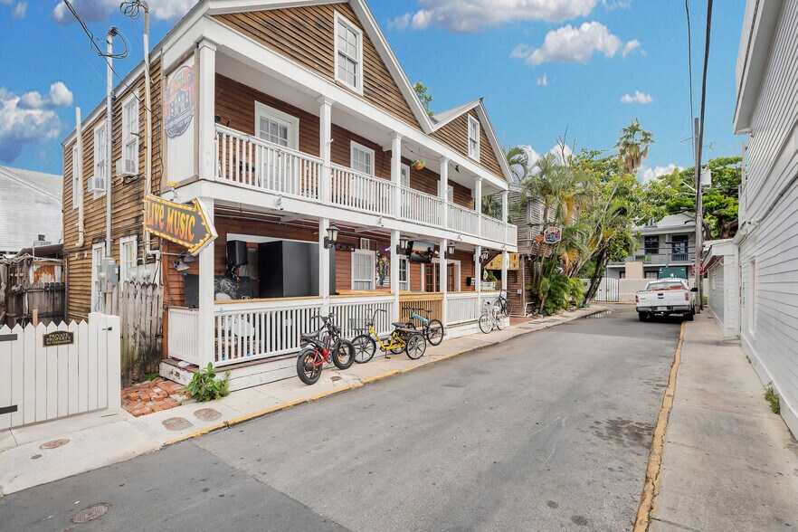 More Photos Of 4 Charles St, Key West Specialty For Lease
