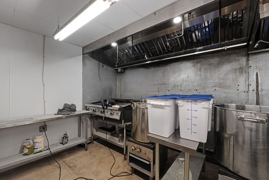 More Photos Of 14395 E Hwy 90A, Gonzales Restaurant For Sale