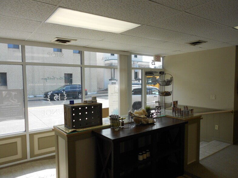 More Photos Of 15 W Marshall St, Rice Lake Apartments For Lease