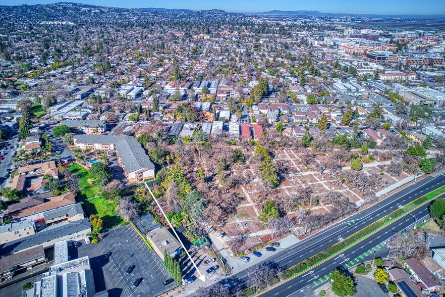 More Photos Of 332 Woodside Rd, Redwood City Land For Sale