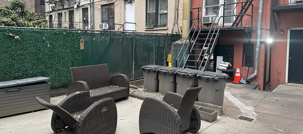 More Photos Of 120 E 7th St, New York Apartments For Lease