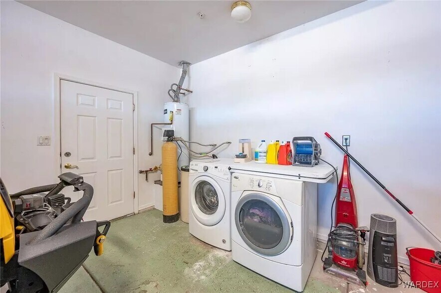 More Photos Of 1974 E Clear Lake Dr, Fort Mohave Assisted Living For Sale