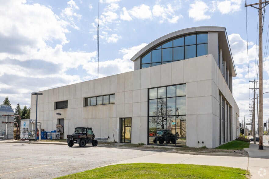 More Photos Of 707 E Front Ave, Bismarck Office For Sale