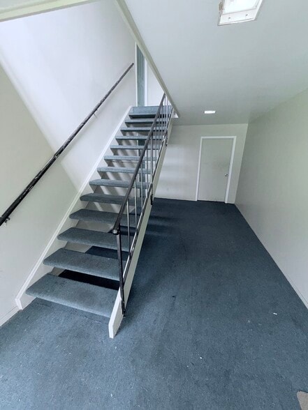 More Photos Of 19143 Berg Rd, Detroit Apartments For Sale