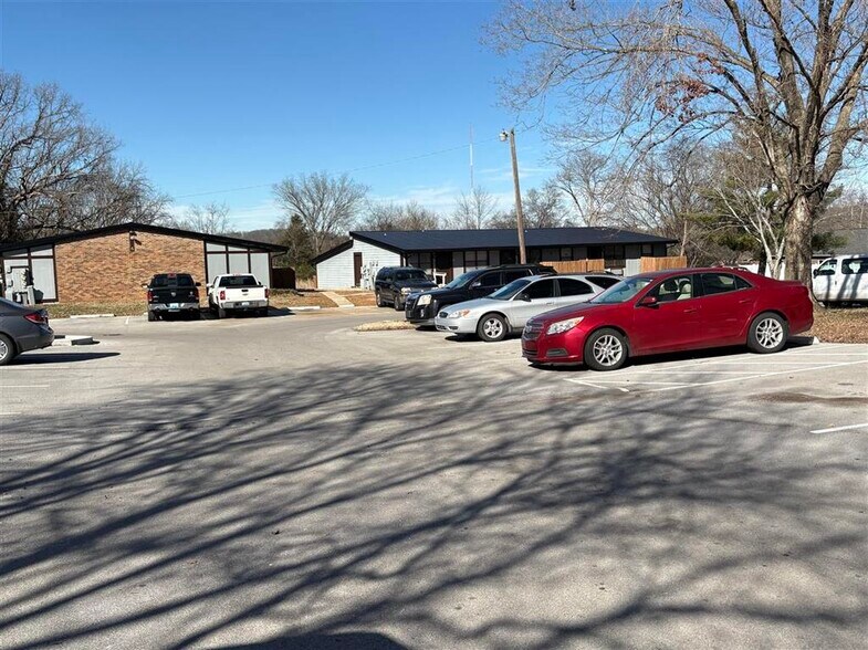 More Photos Of 101 Longview Dr, Russellville Apartments For Sale