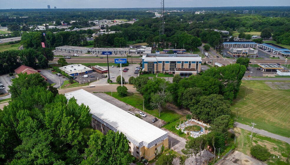 More Photos Of 6020 Shelby Oaks Dr, Memphis Hotel For Sale