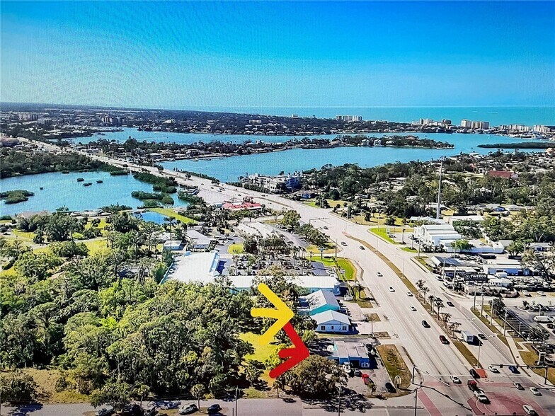 Primary Photo Of 101 Tamiami Trl S, Nokomis General Retail For Sale